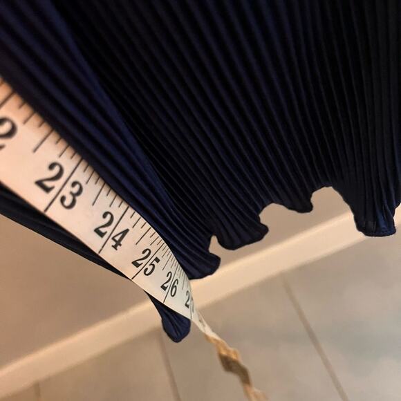 Joie Blue Pleated Wide Leg Pants, size large, EUC - Picture 8 of 8